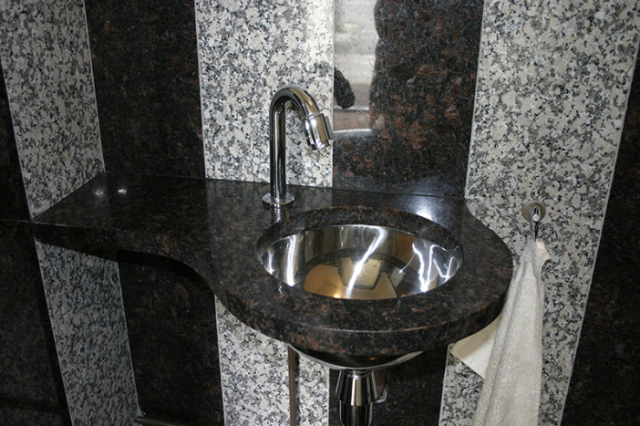 toiletbakje van tan brown2